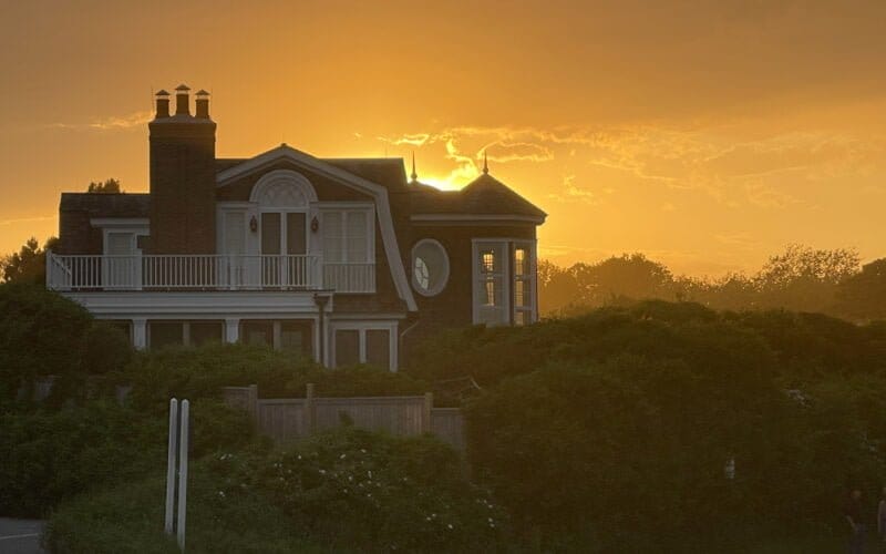Physical Equilibrium in the Hamptons